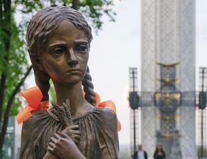 Меморіал пам’яті жертв голодомору в Україні. Київ. 2009 р. Фото Andrew.J.Swan